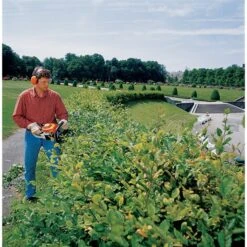 Stihl 4228-011-2928-US Hedge Trimmer, Gas, 27.2 Cc Engine Displacement, 18 In Blade 5 Stihl 4228-011-2928-US Hedge Trimmer, Gas, 27.2 Cc Engine Displacement, 18 In Blade -Stihl 102213841 1